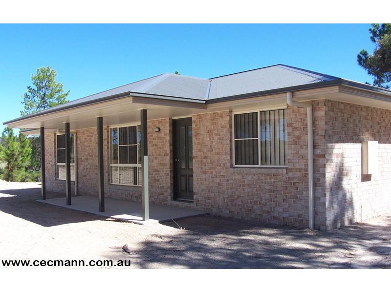 BRICK HOME ON 3.85 ACRES Picture 1