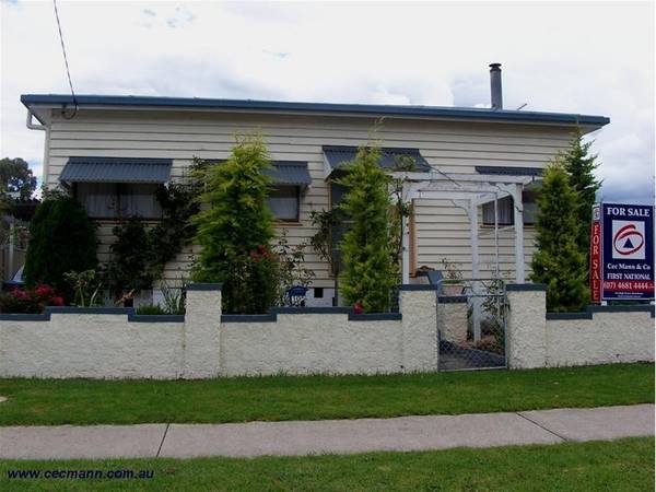 STONES THROW FROM TOWN Picture 1