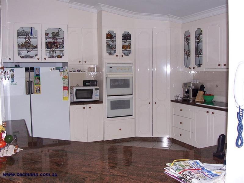 LUXURY LIVING AT IT'S BEST Picture 2