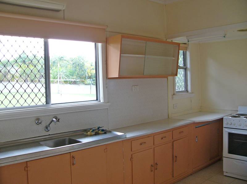 OXLEY COTTAGE Picture 3