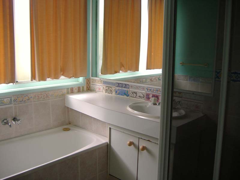 Large Family Home - Application Pending Picture 3