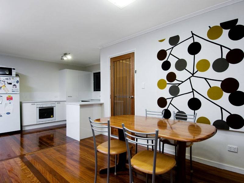 BEAUTIFULLY RENOVATED HOME
- Open House Thu 13, 1 - 1.15pm Picture 3