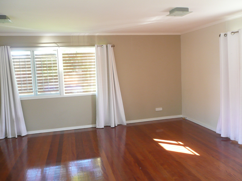 BEAUTIFULLY RENOVATED HOME
- Open House Thu 13, 1 - 1.15pm Picture 2