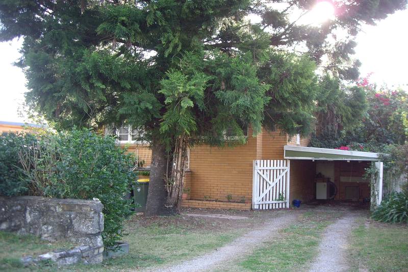 Large Block in Great Location Picture 1