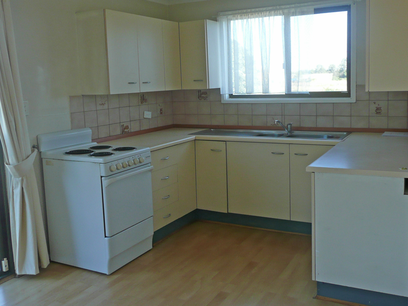 CORNER BLOCK Picture 3