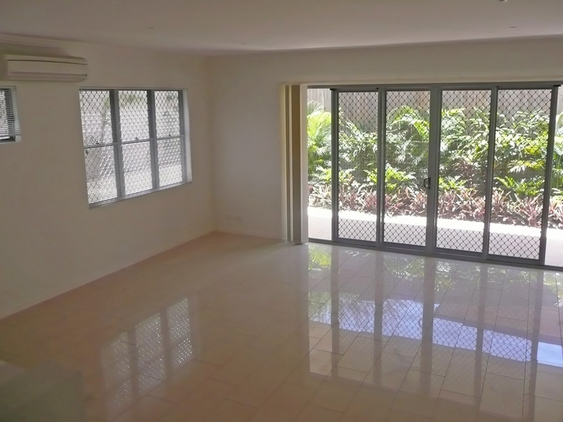 ONE WEEK'S FREE RENT Picture 2