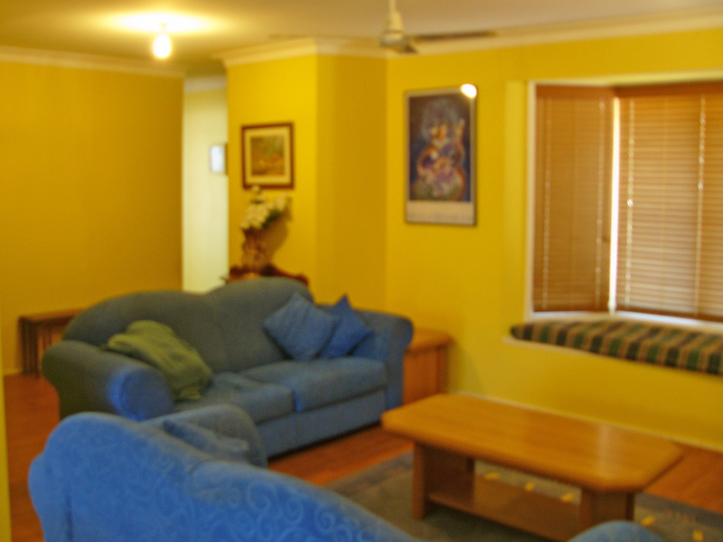 FANTASTIC FAMILY HOME Picture 2