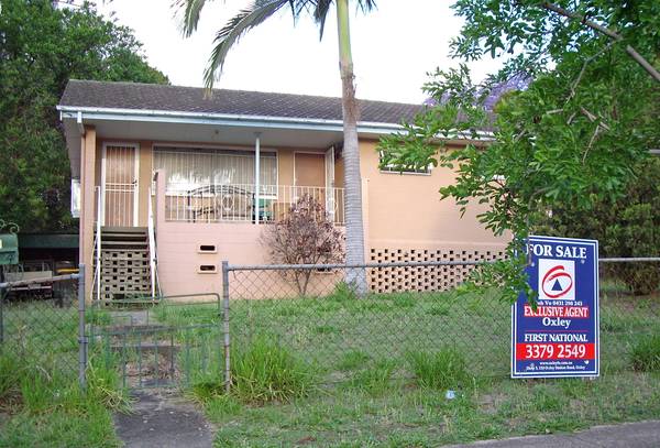 WALK TO INALA CIVIC CENTRE Picture 1