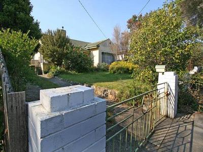 LARGE BLOCK - CBD Picture