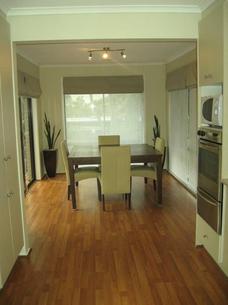 TWO BEDROOM BEAUTIFULLY RENOVATED UNIT Picture 2