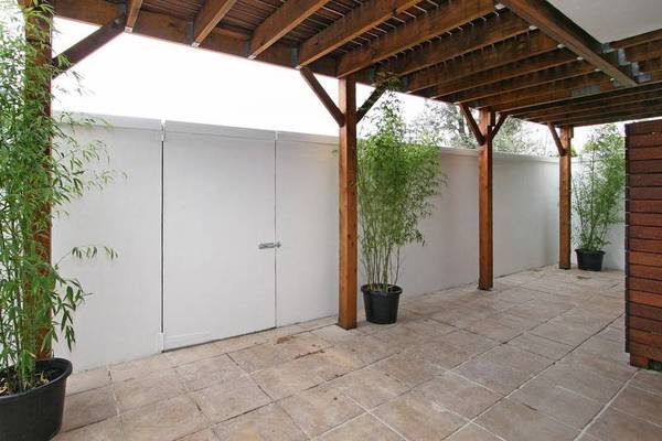 OPPOSITE BEACH Picture