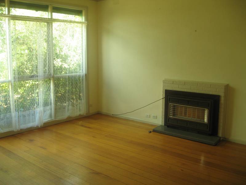2 BEDROOM HOME CLOSE TO CBD! Picture 3