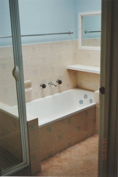 LARGER STYLE TWO BEDROOM UNIT! Picture 2