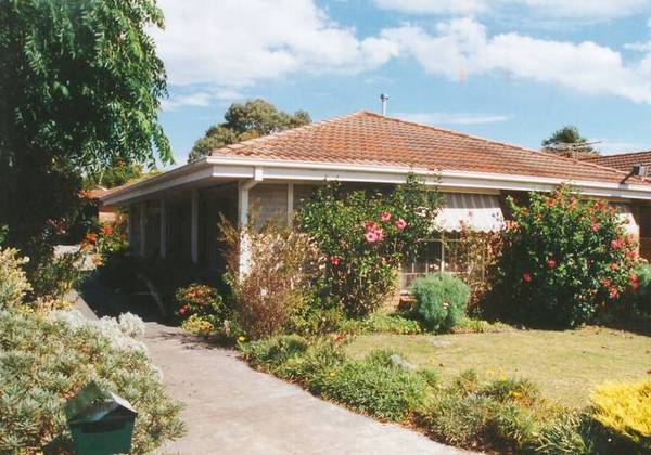 LARGER STYLE TWO BEDROOM UNIT! Picture 1