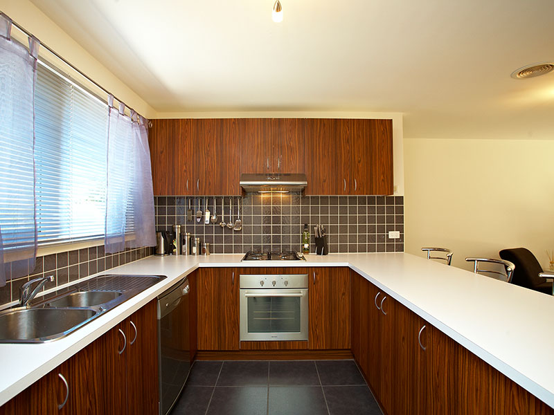 FULLY RENOVATED AND READY TO GO Picture 3