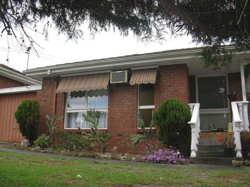 SETTLE DOWN OR INVEST Picture 1