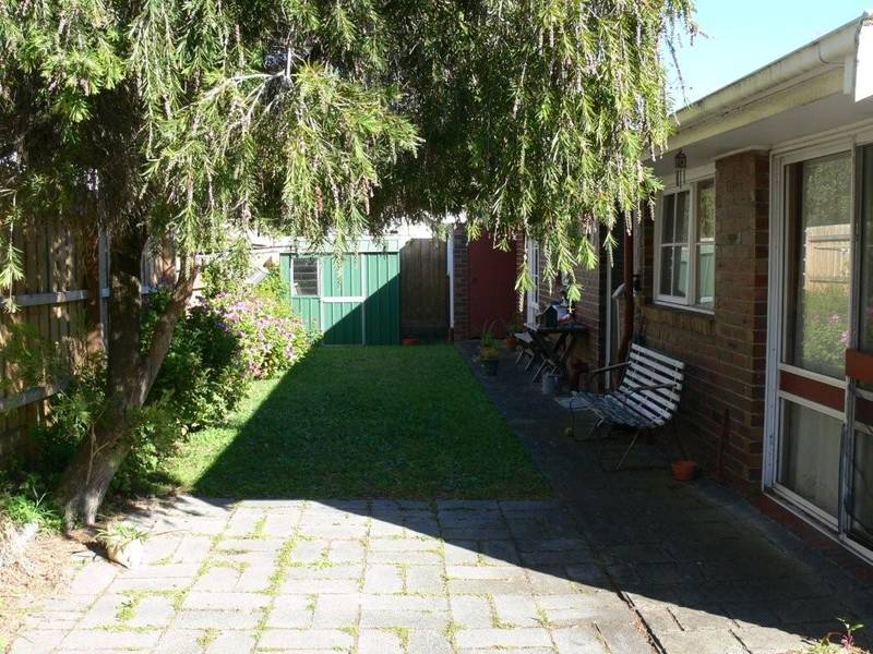 FURNISHED - OPTIONAL Picture 3