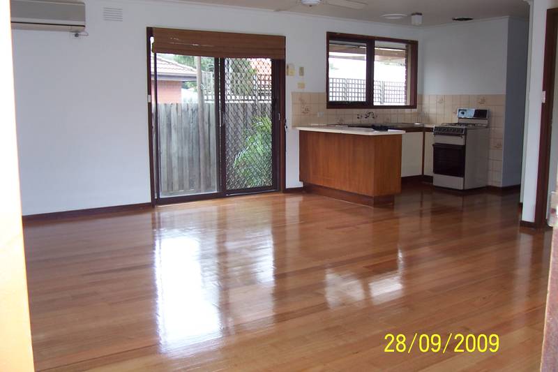 NEW OFFER! FIRST 3 MONTHS RENT @ 260 PW Picture 2
