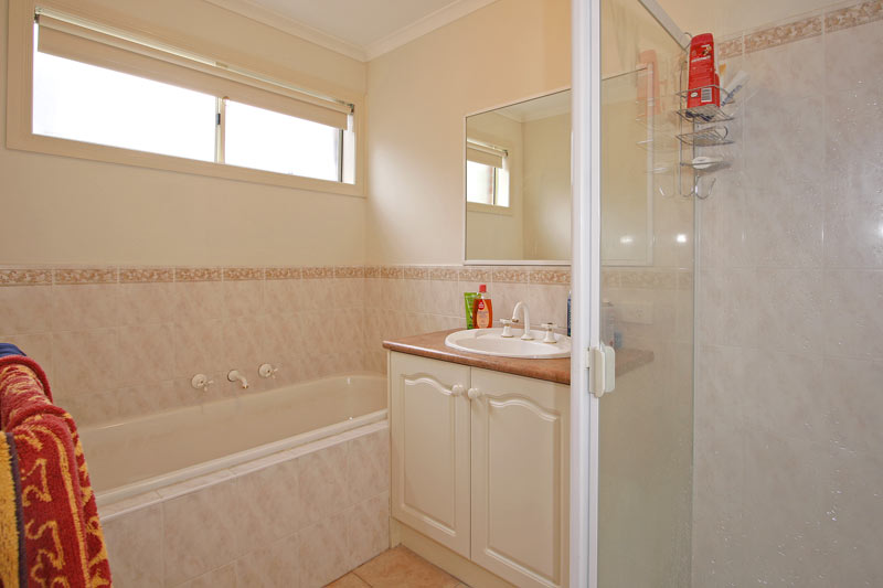 NEAR NEW UNIT Picture 3