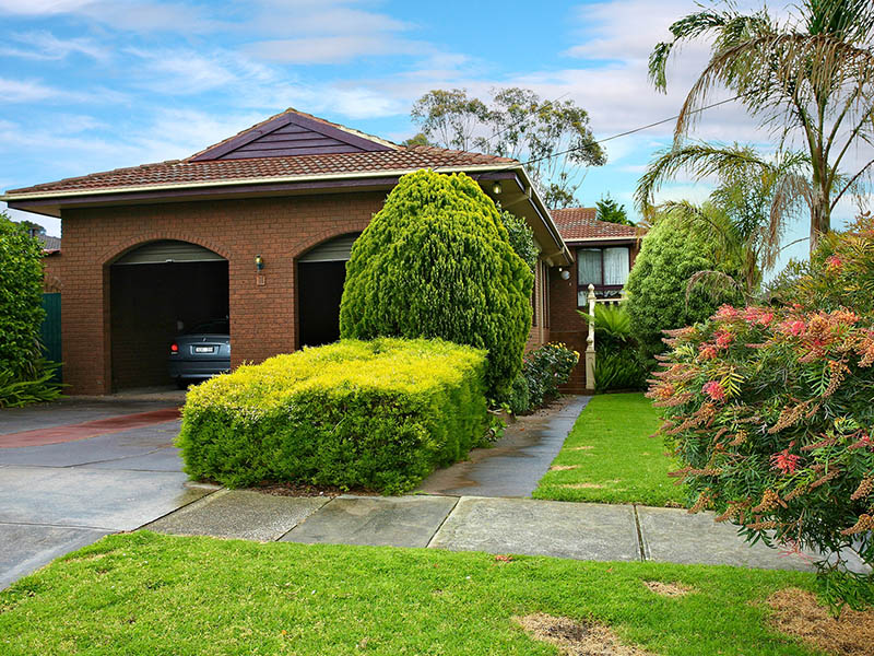 PRIZED POSITION Picture 1