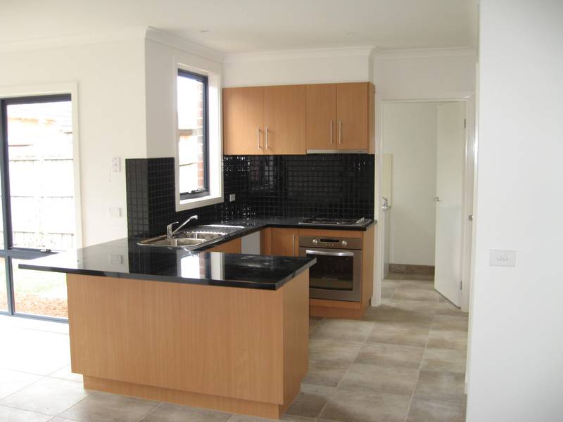 NEAR NEW UNIT Picture 1