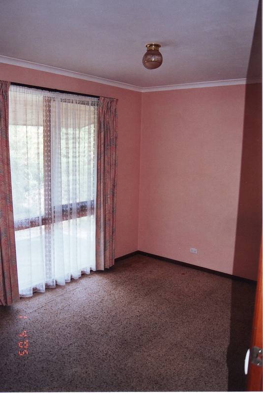 FAMILY HOME Picture 3