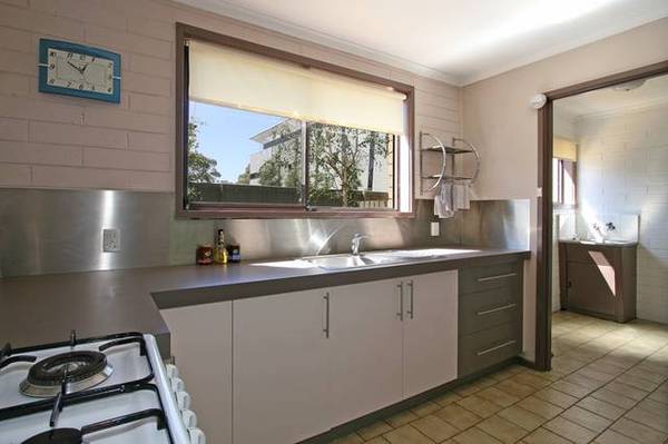 TRENDY TOWNHOUSE Picture 2