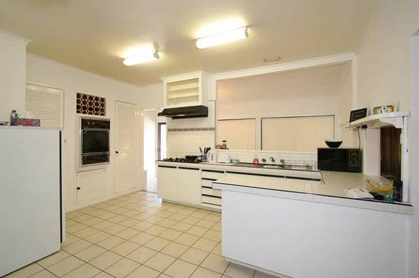 CENTRAL LIVING Picture 2