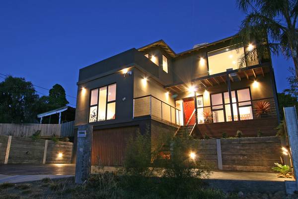 BE STUNNED - BE OVERWHELMED Picture 1