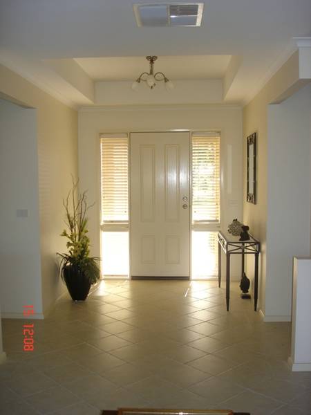 SIMPLY STUNNING Picture 3