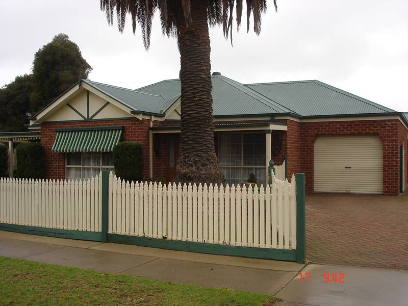 MORE THAN A UNIT Picture 1