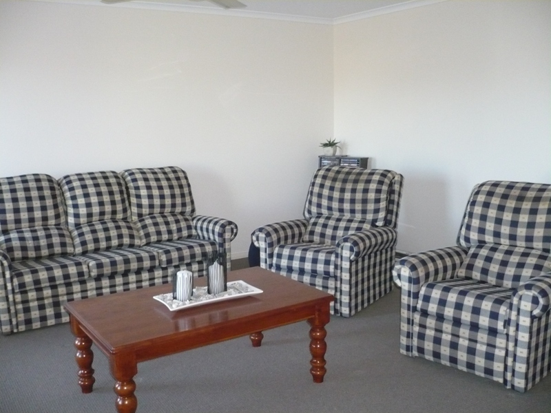 Full of features Picture 3