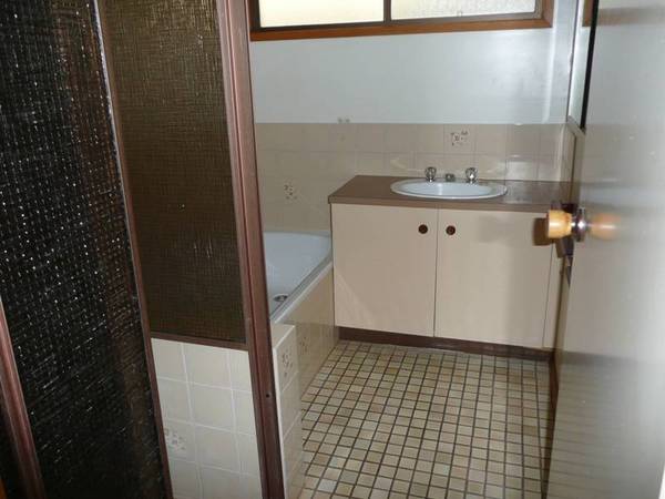 A QUIET LOCATION Picture