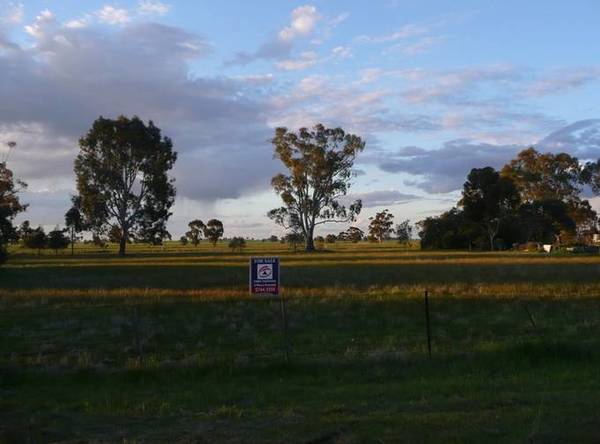 Rural Living Picture