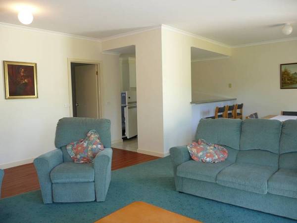 MAKE AN OFFER Picture