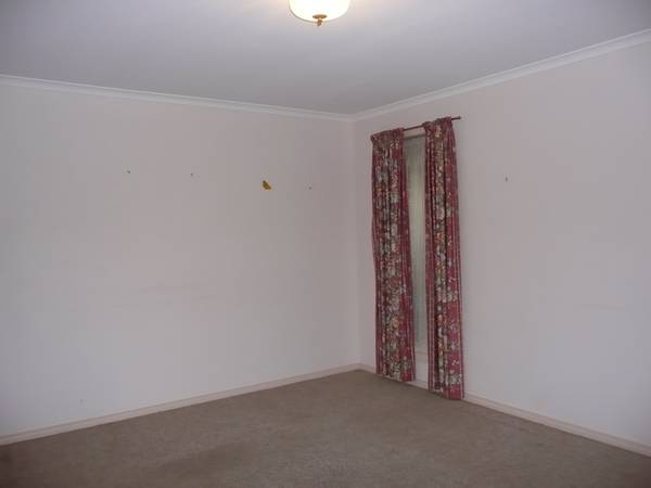 DELIGHTFUL MAISONETTE IN QUIET COURT LOACTION Picture