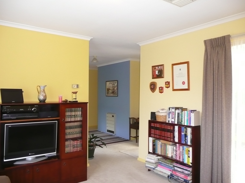 CENTRAL CHARM & CHARISMA Picture 3