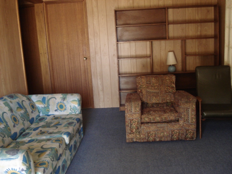 UNIT WITH CHARM Picture 2