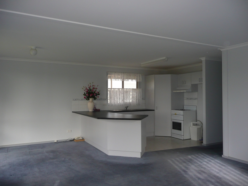 LOTS OF APPEAL Picture 2