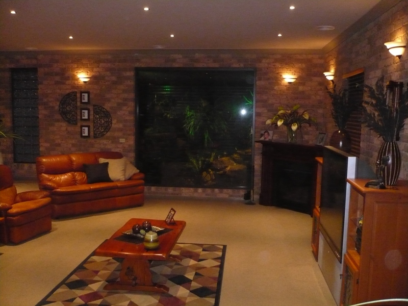 STUNNING HOME Picture 3