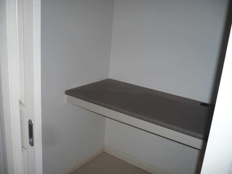 MODERN TOWNHOUSE Picture 3