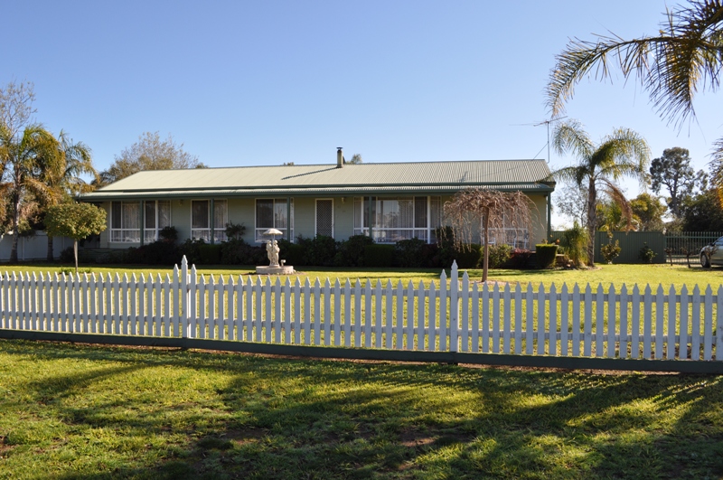 HARDY HOME Picture 1