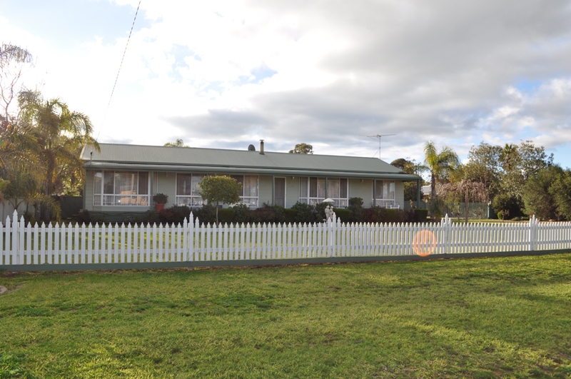 HARDY HOME Picture 2