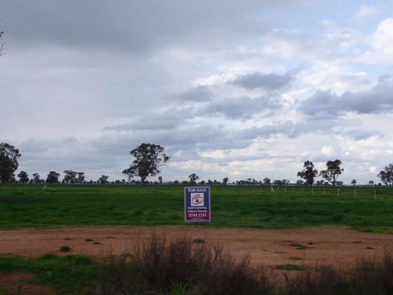 YARRAWONGA BLOCK Picture 2