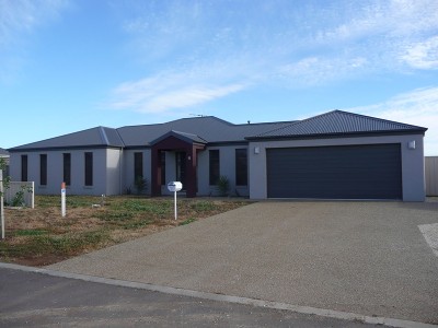 AFFORDABLE STYLE FOR EASY LIVING Picture AFFORDABLE STYLE FOR EASY LIVING Picture