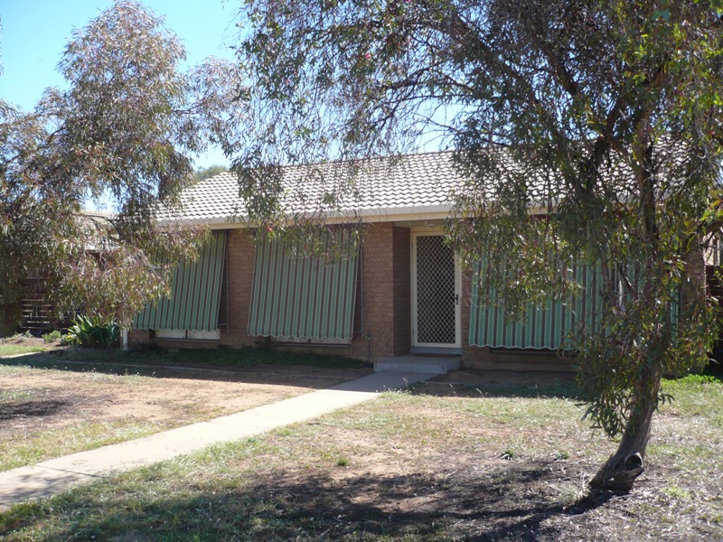 FURNISHED UNIT Picture 1