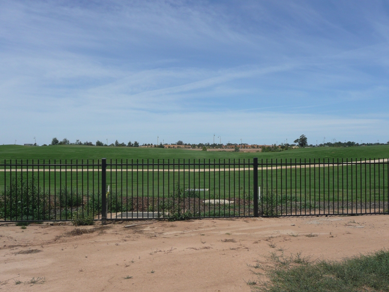 SUNNY SIDE IN SILVERWOODS Picture 3