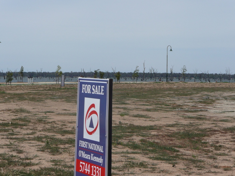 SUNNY SIDE IN SILVERWOODS Picture 1