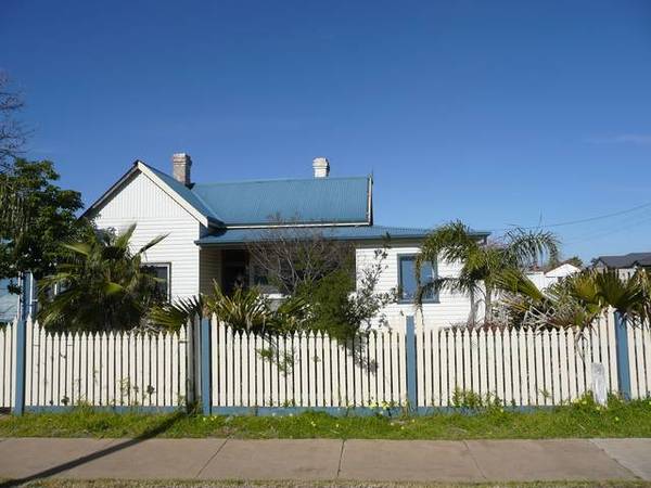 DEVELOPERS NOTE!! CORNER LOCATION Picture 1