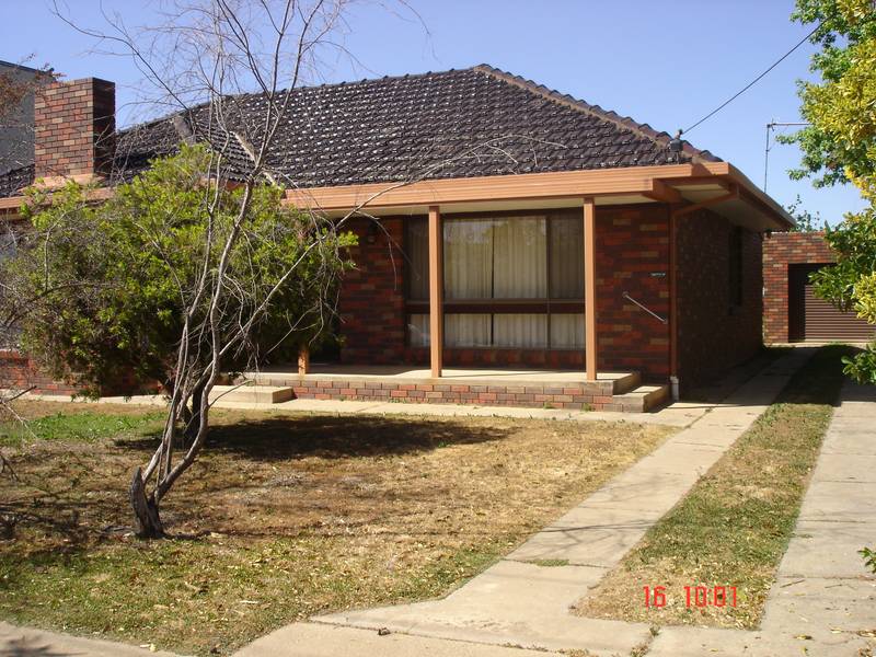 WELCOMING WARMTH Picture 2